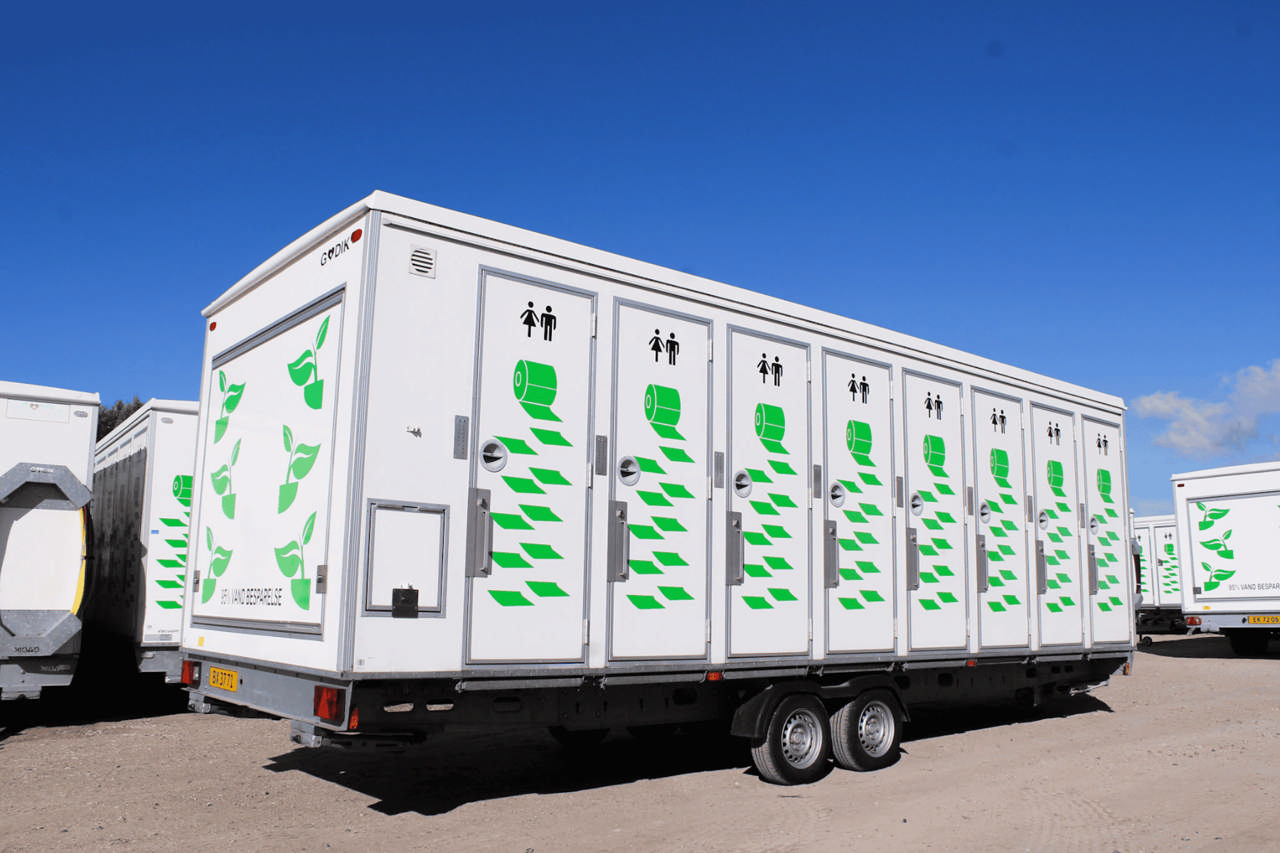 Vakuum toalettvagn med 16 toaletter